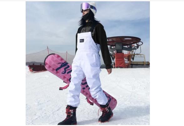 滑雪的裝備都有哪些？滑雪時怎么做好防曬？